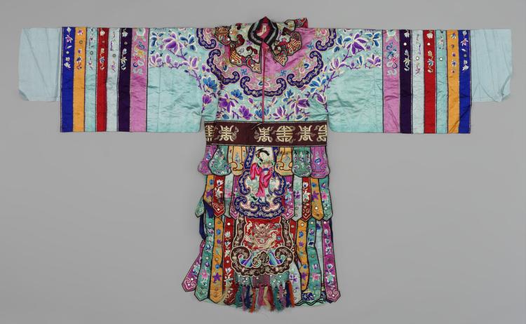 湖绿色缎盘金绣凤折枝玉兰纹宫衣