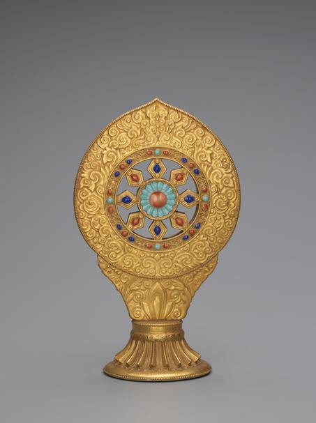 嘉庆款金釉五彩瓷法轮