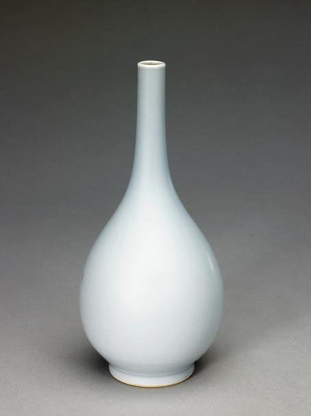 雍正款天蓝釉胆式瓶