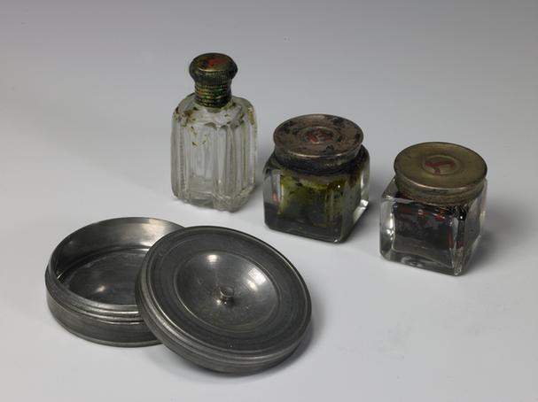 理发具-檀香油瓶