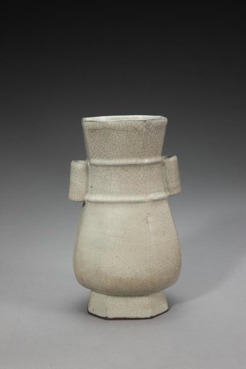 哥窑青釉双耳八方扁瓶