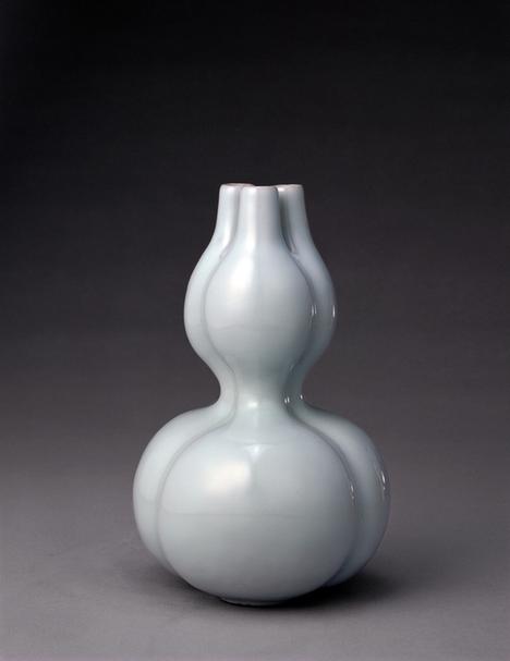 乾隆款仿官釉三孔葫芦瓶