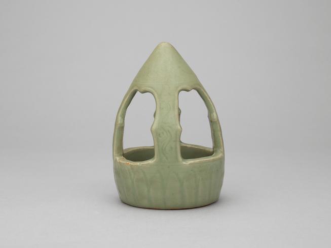 龙泉窑青釉佛龛