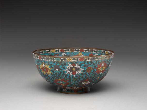 掐丝珐琅勾莲天马纹碗