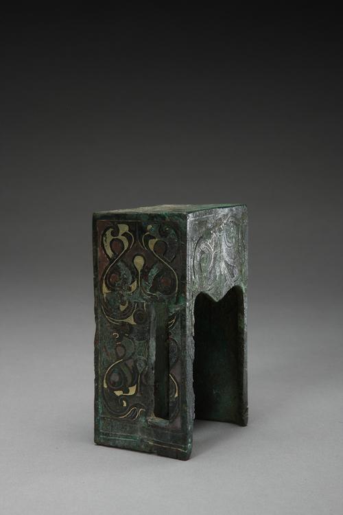 错金银长方车饰