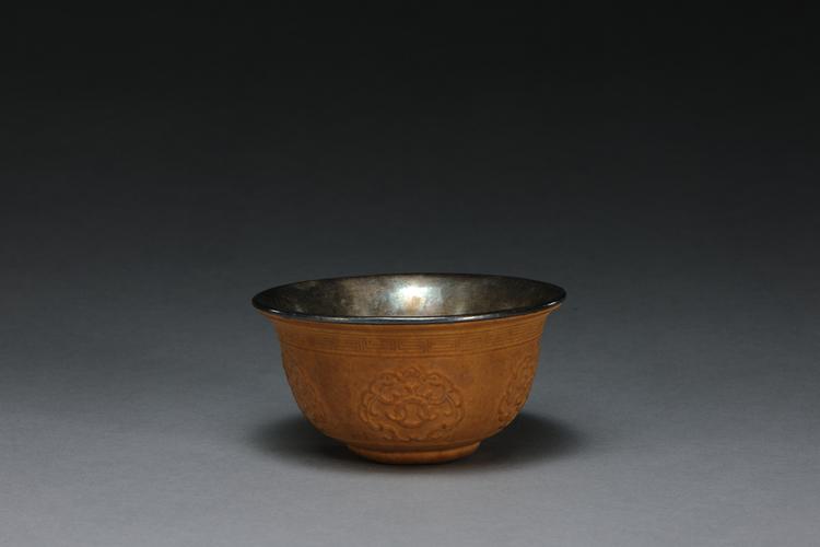 乾隆款匏制银里碗