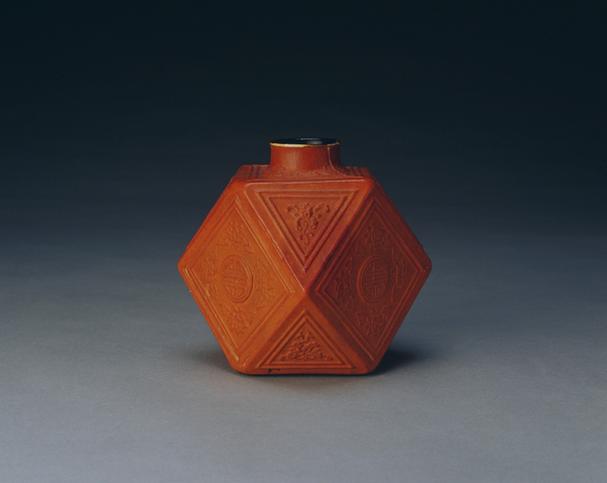 匏制多棱绣球瓶