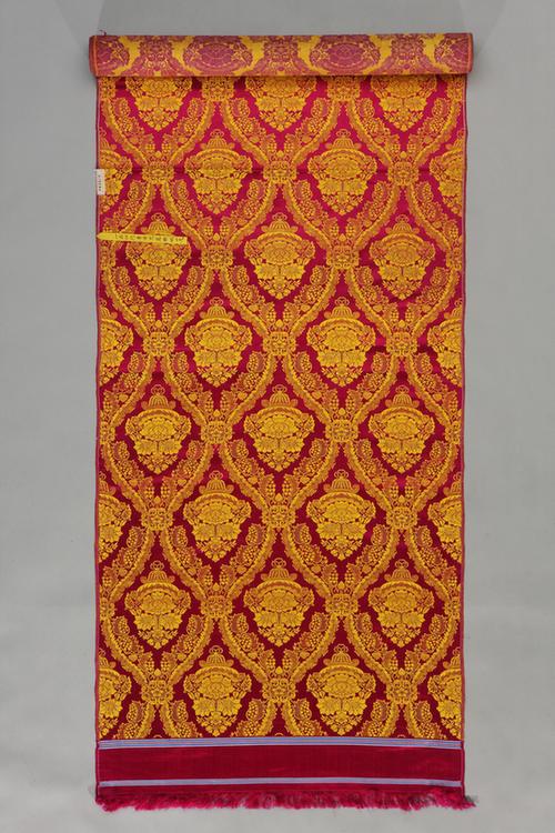 玫瑰紫色花篮纹二色缎