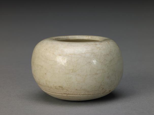 白釉小钵