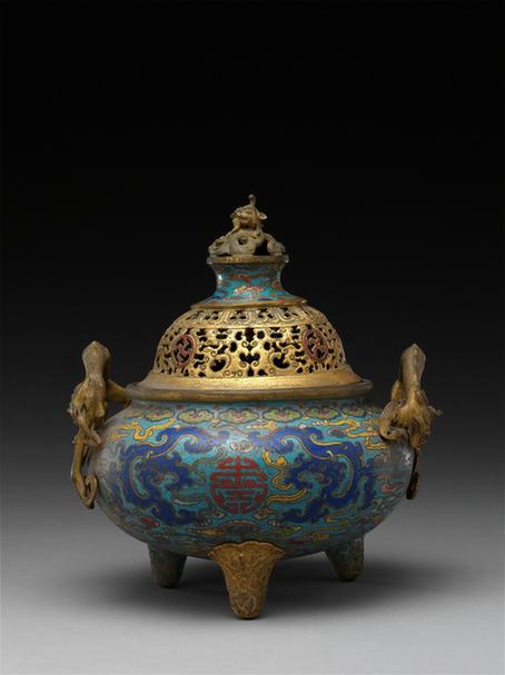 掐丝珐琅螭耳三足熏炉