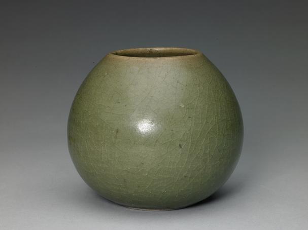 临汝窑青釉鸡心罐