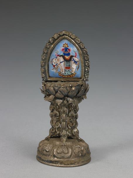 银胎嵌珐琅供养