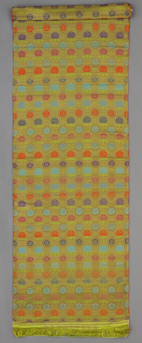 金地方棋填花纹织金锦