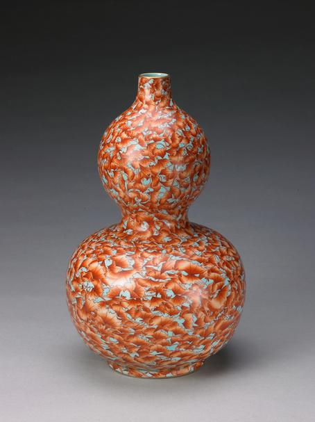 红绿彩红蝠纹葫芦瓶