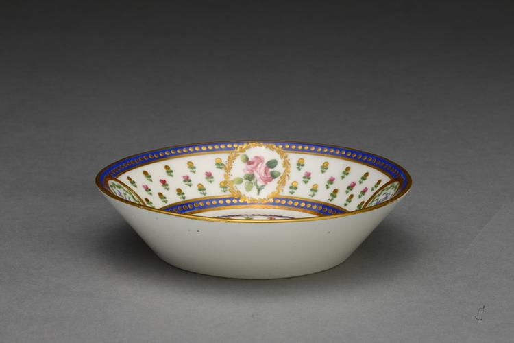 洋瓷五彩描金花卉碟