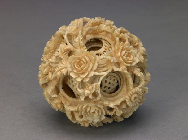 象牙雕花卉纹套球