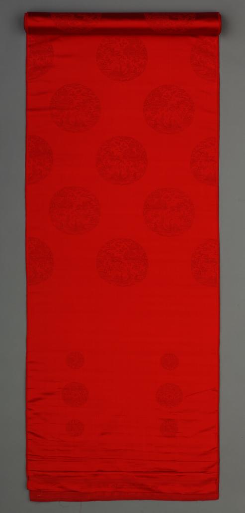 大红色渔樵耕读纹暗花缎