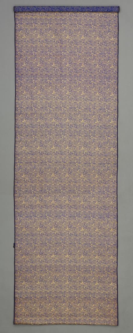 宝蓝色如意云折枝花卉纹织金缎