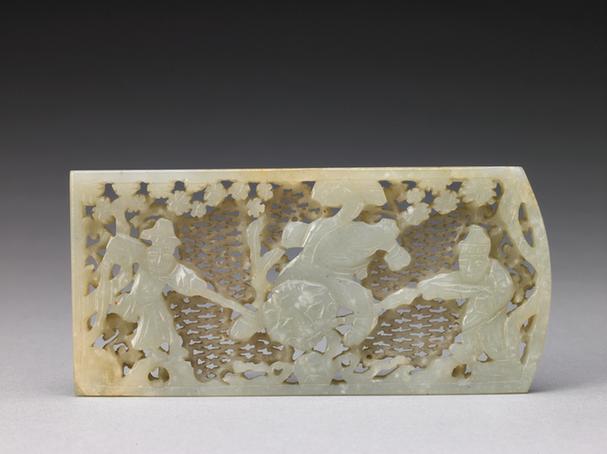 青玉透雕戏狮图长方带板
