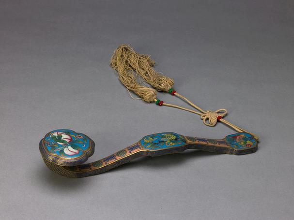 掐丝珐琅三果纹如意