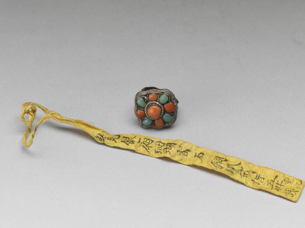 银镀金珊瑚苗石铜戒指-1