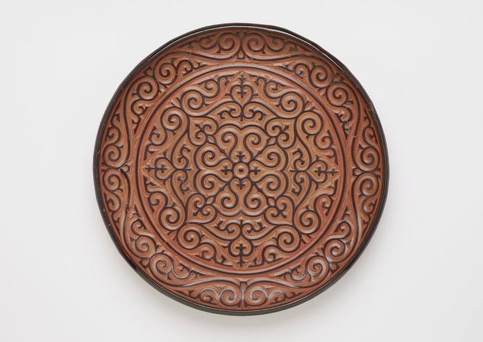 雕刻漆盘