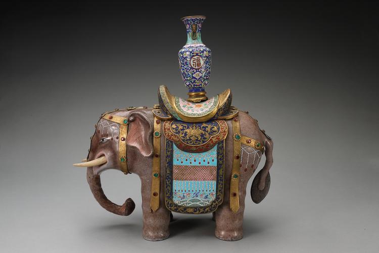 画珐琅太平有象