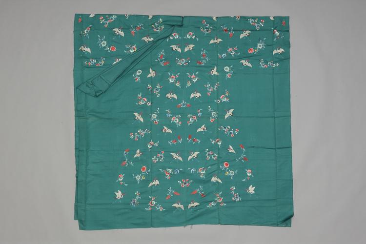 绿色江绸绣鹤四季花纹袍料