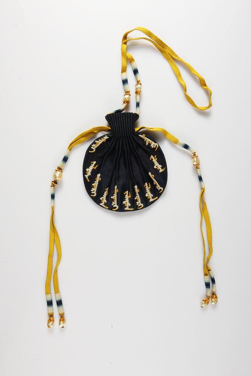 青色缎镶珠满文荷包