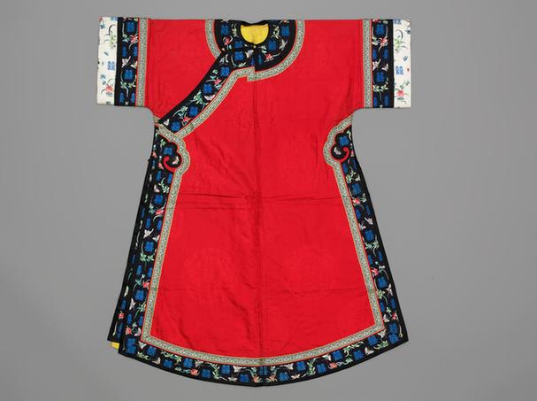 大红色团喜相逢纹暗花江绸棉氅衣