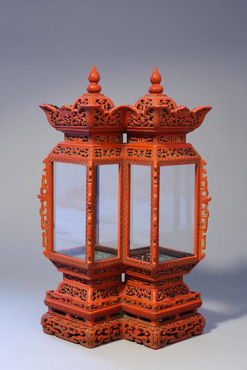 剔红缠枝莲纹嵌象牙双连亭式香筒