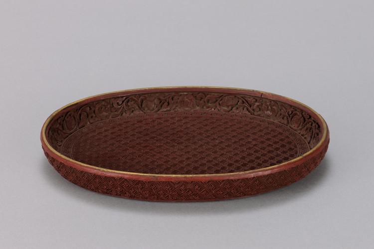 剔红缠枝莲纹双圆式茶盘