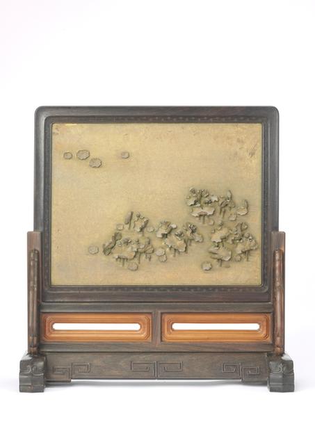 紫檀木边座铜人物花卉图插屏