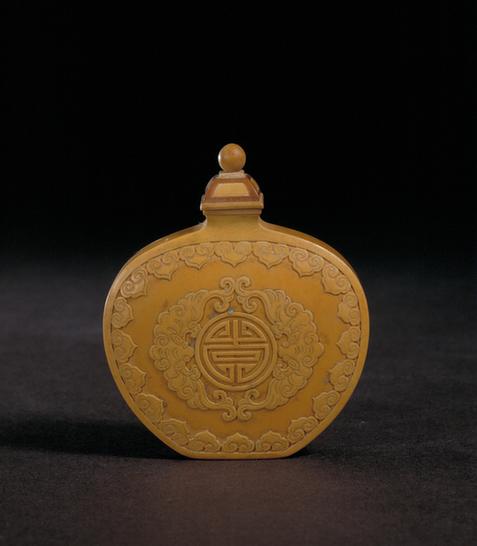 文竹双蝠捧寿纹鼻烟壶