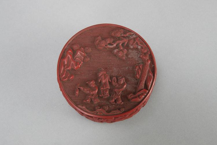 剔红松石婴戏图圆盒