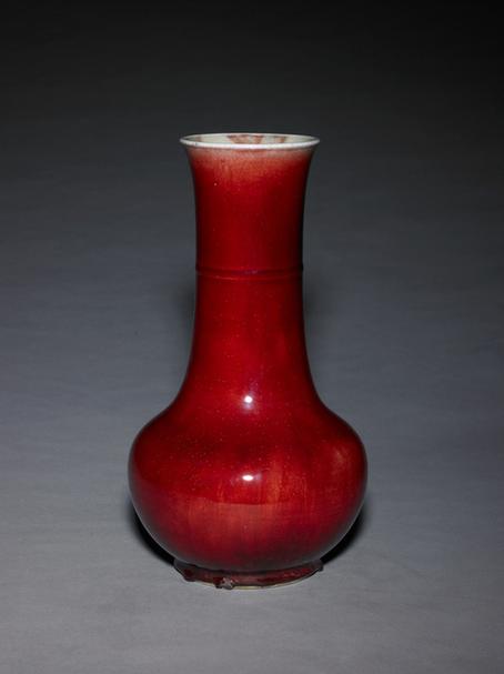 郎窑红釉弦纹瓶