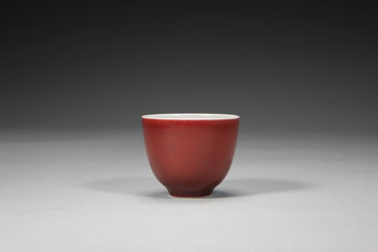 雍正款祭红釉酒盅