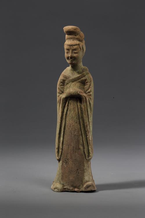 陶绿釉拱手女立俑