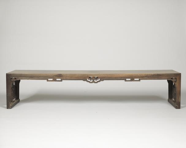 紫檀木雕花纹炕几