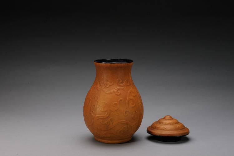 匏制夔凤纹盖壶