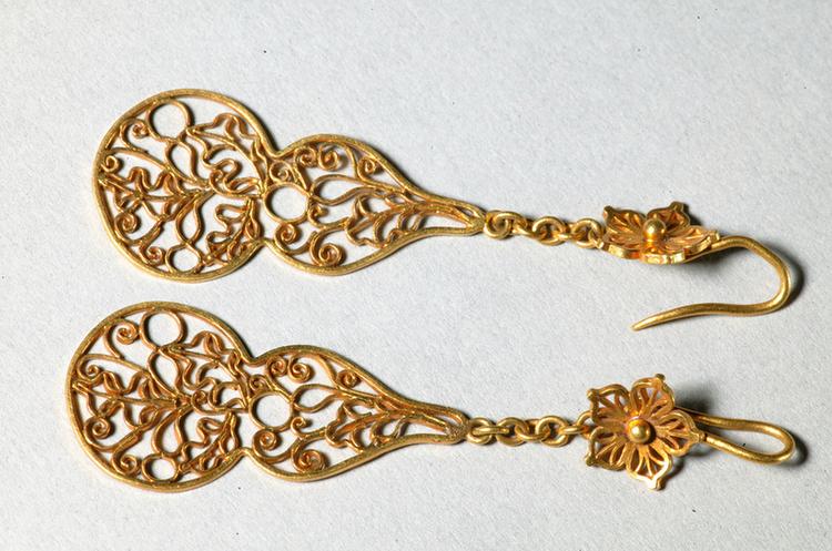 金累丝葫芦式耳坠