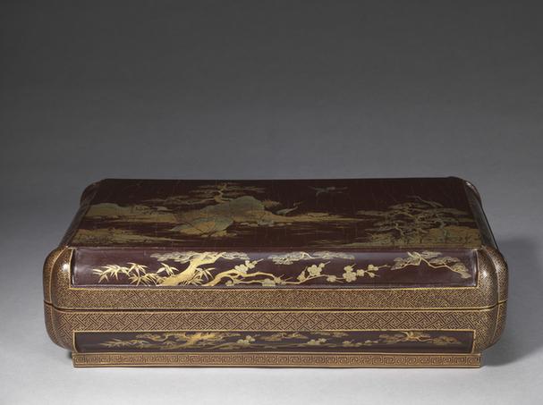 乾隆款描金彩漆松鹤山水图长方委角盒