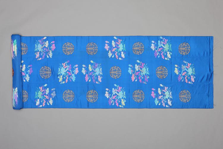 品月色玉兰海棠金寿字纹妆花缎袍料