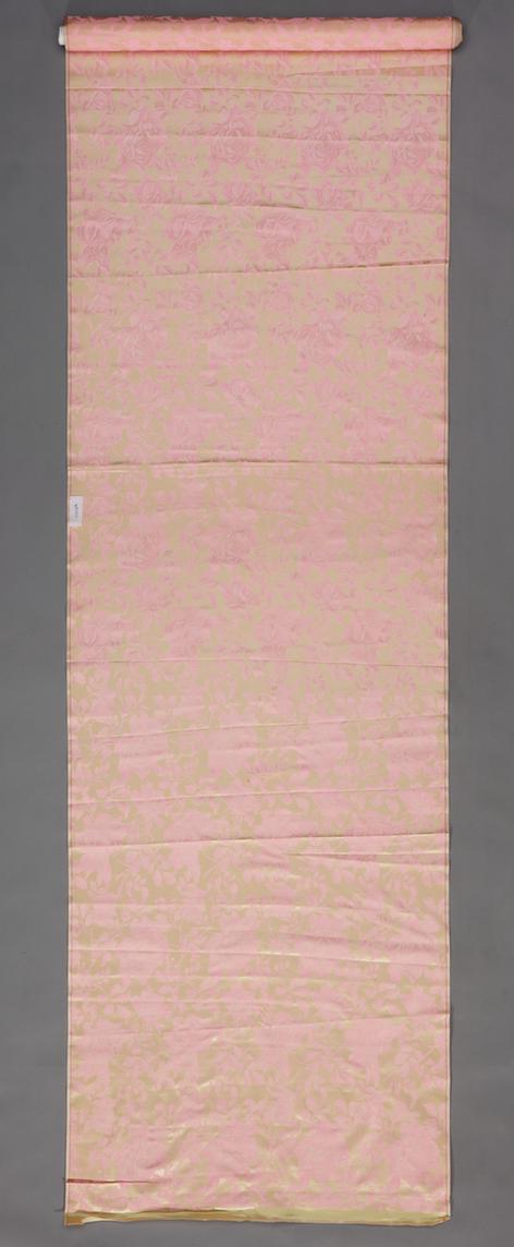 米色玫瑰花纹花缎