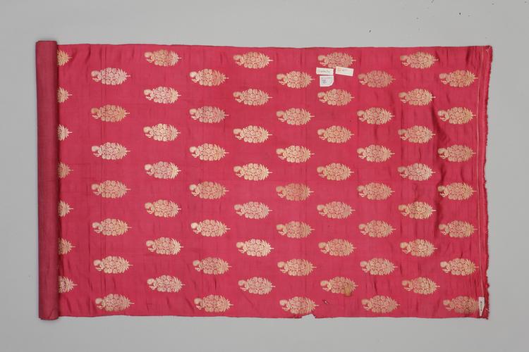 紫色花鸟纹回回锦