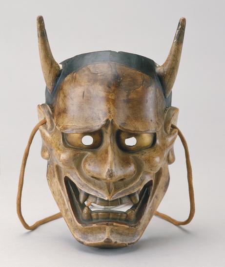 双角怪形面具