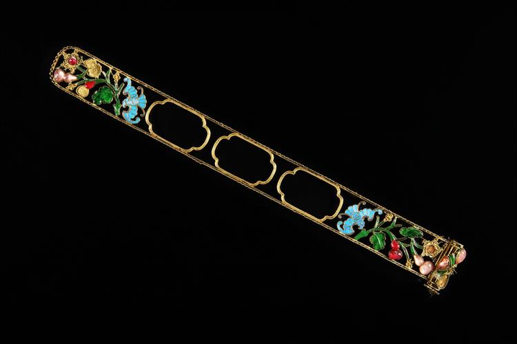 银镀金点翠嵌珠石扁方