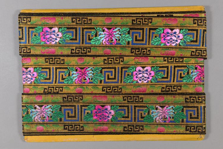 金地牡丹菊花纹绦