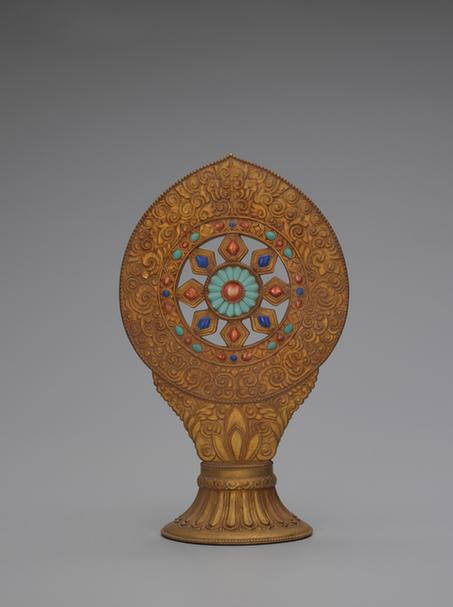 乾隆款金釉五彩瓷法轮