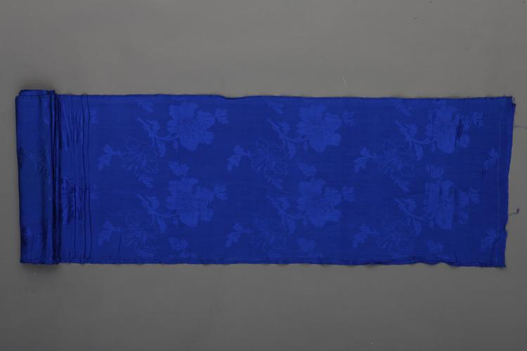 宝蓝色牡丹纹绉绸